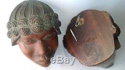 2 SCULPTURES EN NOYER TAILLE DIRECTE COUPLE ANTAISAKA MADAGASCAR vers 1920