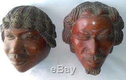 2 SCULPTURES EN NOYER TAILLE DIRECTE COUPLE ANTAISAKA MADAGASCAR vers 1920