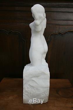 Amédéo GENNARELLI Femme nue Sculpture en marbre de Carrare Art Déco