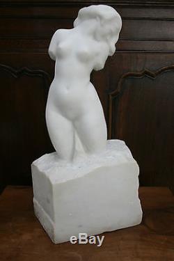 Amédéo GENNARELLI Femme nue Sculpture en marbre de Carrare Art Déco