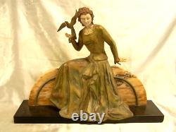 Ancienne Sculpture Art Deco Statue Femme A L Oiseau Metal D'art