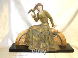 Ancienne Sculpture Art Deco Statue Femme A L Oiseau Metal D'art