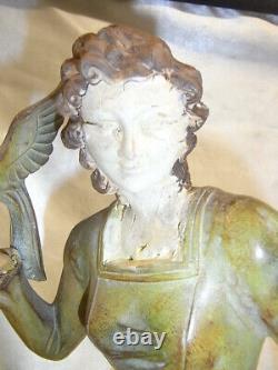 Ancienne Sculpture Art Deco Statue Femme A L Oiseau Metal D'art