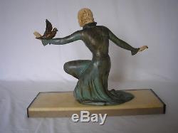 Ancienne sculpture art deco statue femme & oiseau 1930 woman figural with bird