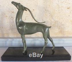 Antilope sculpture art déco régule patine verte onyx noir antelope