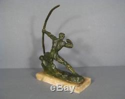 Archer Sculpture Bronze Signée Guero / Bronze Art Déco Guerrier Tireur A L' Arc