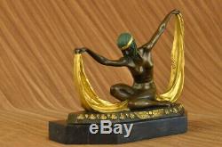 Art Déco Charleston Fille Danseuse Bronze Métal Sculpture par Mirval Figurine