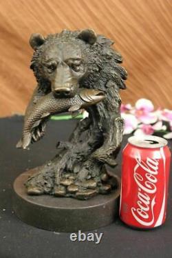 Art Déco Ours'Holding' Poisson Main Fabriqué Bronze Sculpture Marbre Cadeau