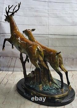 Art Déco Spéciale Patine Deux Course Cerfs Bronze Sculpture Fonte Figurine