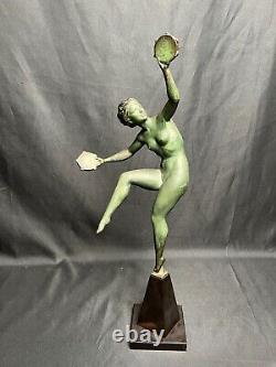 Art déco, sculpture en composition Danseuse aux tambourins vers 1930