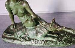 Art nouveau sculpture statue Femme nue + chien berger allemand, signée L Riché
