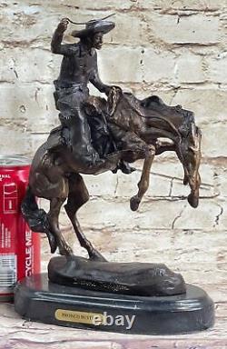 BRONCO Buster Par Remington Bronze Sculpture Art Déco Fonte Figurine Statue