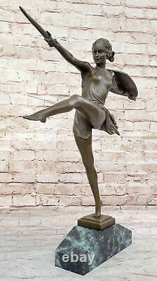 Bronze Art Déco Amazone Signée Femme Fille Femelle Guerrier Fonte Sculpture Deal