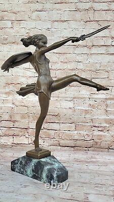 Bronze Art Déco Amazone Signée Femme Fille Femelle Guerrier Fonte Sculpture Deal