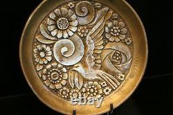 Coupe en bronze à décor floral à l'oiseau Art déco signé G. Huygens