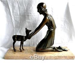 D. H Chiparus grande sculpture statue Art Déco Femme au Faon 1930