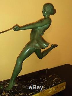Géo MAXIM Sculpture Femme aux Lévriers Art Déco Période Max Le Verrier, Chiparus