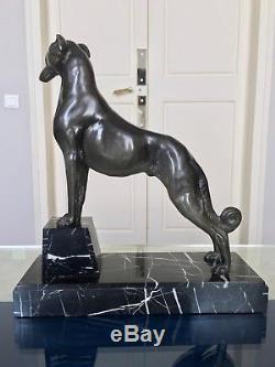 Grande sculpture Art Déco Lévrier régule marbre onyx Décoration animalier statue