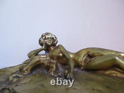 Important bronze doré signé MAXIME. Jeune femme dénudée. Art-Nouveau / Art-Déco