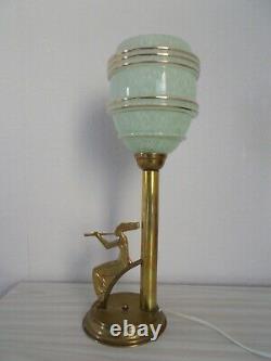 Lampe art deco des années 1930 à 1950 globe en verre sculpture femme statuette