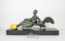 Léda et le cygne, sculpture signée Neva, art déco, XXème siècle