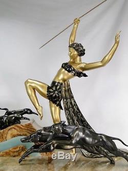 Limousin Sublime Sculpture Diane Chasseresse Art Deco 1925 Onyx Statue Levriers