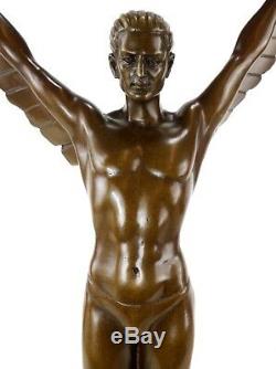 Magnifique Art Déco Sculpture Icarus en Bronze Sign. Gennarelli