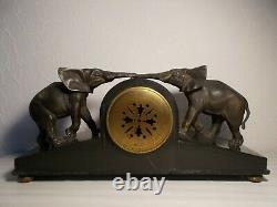 Pendule horloge art deco 1930 statue sculpture elephant en regule patine bronze