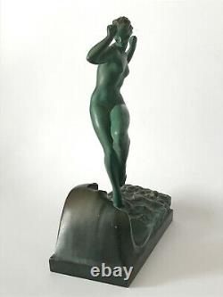 Raymonde Guerbe / La vague (Le Faguay, Le Verrier) Art Deco 1930 sculpture nu