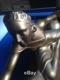 S. Melani Sculpture Chryséléphantine Femme au lévrier Art-déco Pas d'envoie