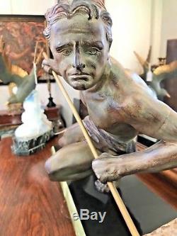 Sculpture ART DECO homme porteur de pierre