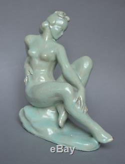 Sculpture Art-deco en terre-cuite Femme nu Hongrie 28 cm Terracota