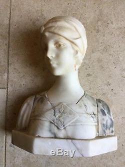 Sculpture Buste en Marbre Jeune Fille Art Déco, Garçonne A. TREFOLONI