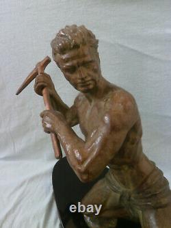 Sculpture Homme a la pioche de RUDENS (Jean de RONCOURT) art déco