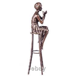 Sculpture de femme en bronze Art Déco sur tabouret d'après Demetre chiparus