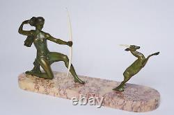 Sculpture en bronze Art Deco Diane chasseresse signée Gual