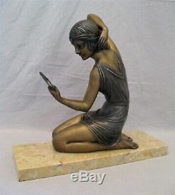Sculpture en métal signé Demeter Chiparus femme au miroir époque art déco