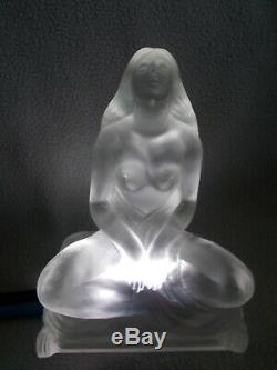 Sculpture en verre art deco L'IDOLE SABINO femme nue statuette veilleuse lampe