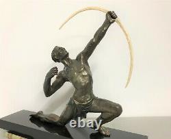 Sculpture époque art déco en métal athlète archer
