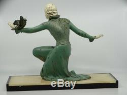 Sculpture femme à l'oiseau Art Déco sculpture statue by J. Roggia 1925's