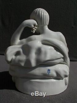 Sculpture femme nue art deco signé statue porcelaine nude woman vintage figurine
