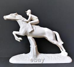 Sculpture statue cheval équestre Art Déco Jockey Faïence crème Sarreguemines