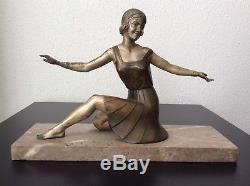 Sculpture statue sujet femme danseuse en régule patiné sur marbre Art Déco