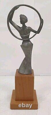 Serre livres sculpture aluminium zinc femme trophee no bronze style Art deco