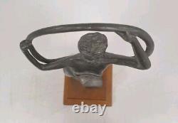 Serre livres sculpture aluminium zinc femme trophee no bronze style Art deco