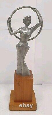 Serre livres sculpture aluminium zinc femme trophee no bronze style Art deco