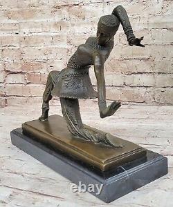 Signée Chiparus Élégant Danseuse En Véritable Bronze Art Déco Sculpture Fonte