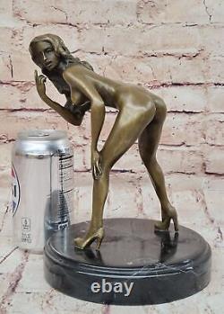 Signée Haute Qualité Mavchi Art Déco Bronze Chair Fille Socle Statue Solde