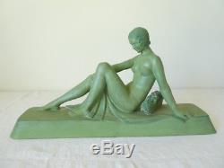 Statue ART DECO Femme Nu en Terre cuite