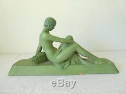 Statue ART DECO Femme Nu en Terre cuite
